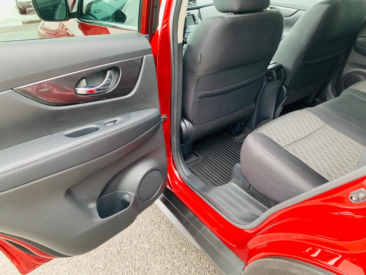 2020 Nissan Rogue S (CVT) 4dr Front-Wheel Drive Photo