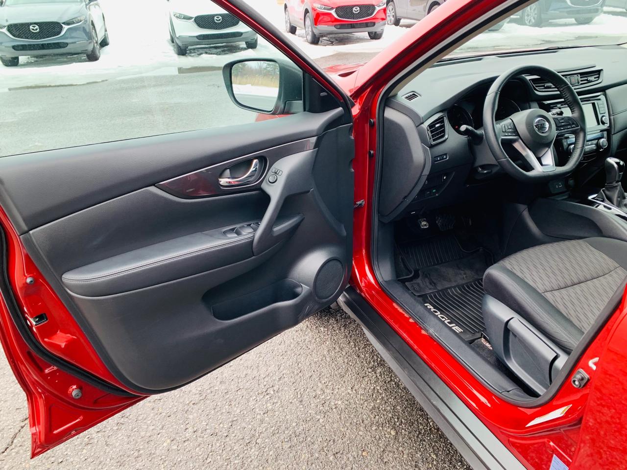 2020 Nissan Rogue S (CVT) 4dr Front-Wheel Drive Photo