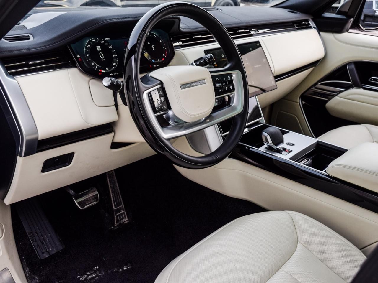 2025 Land Rover Range Rover P530 SE SWB Photo