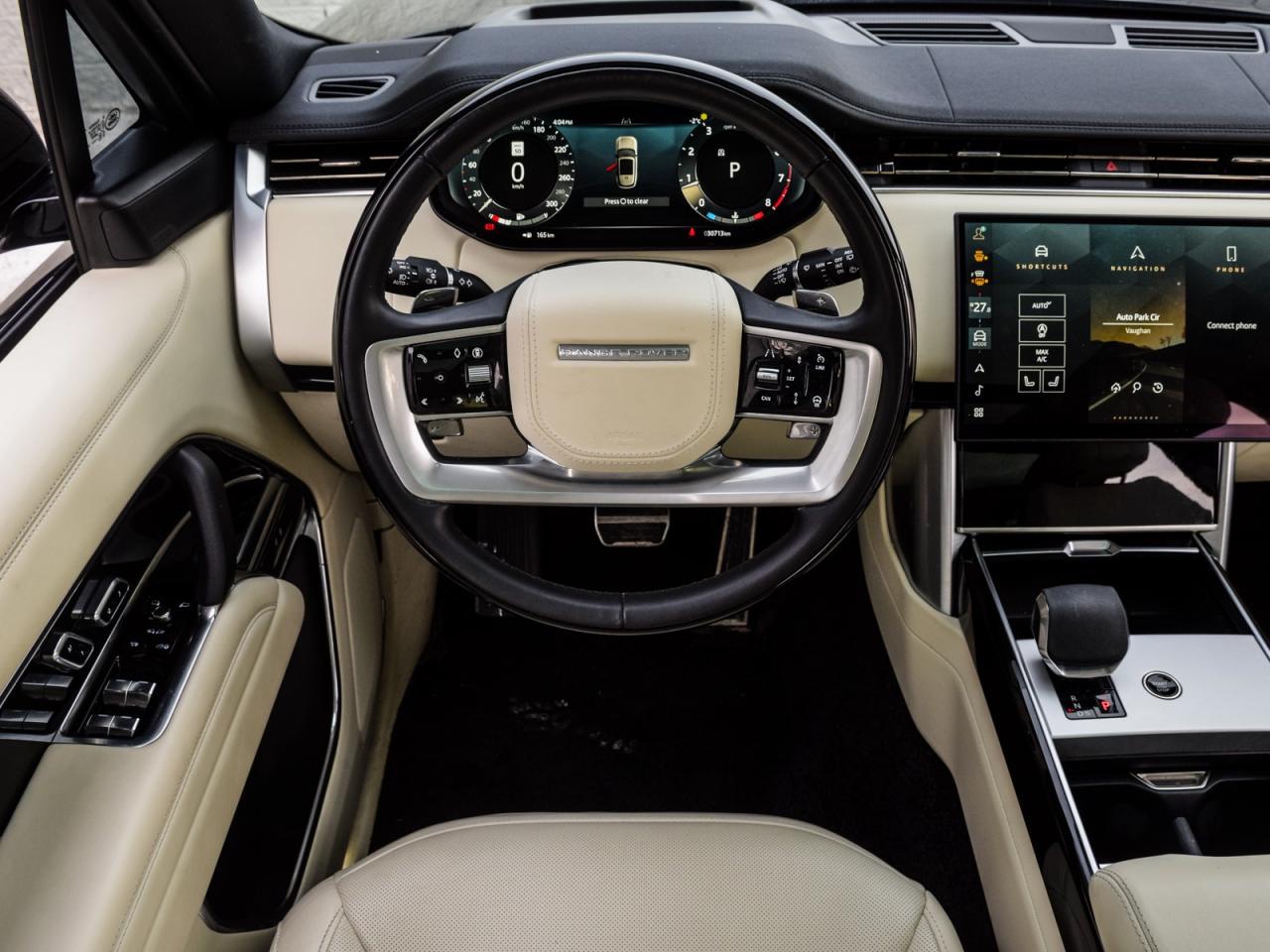 2025 Land Rover Range Rover P530 SE SWB Photo