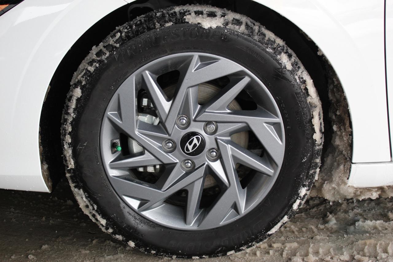 2025 Hyundai Elantra Preferred, 1-Owner, No Accidents Photo