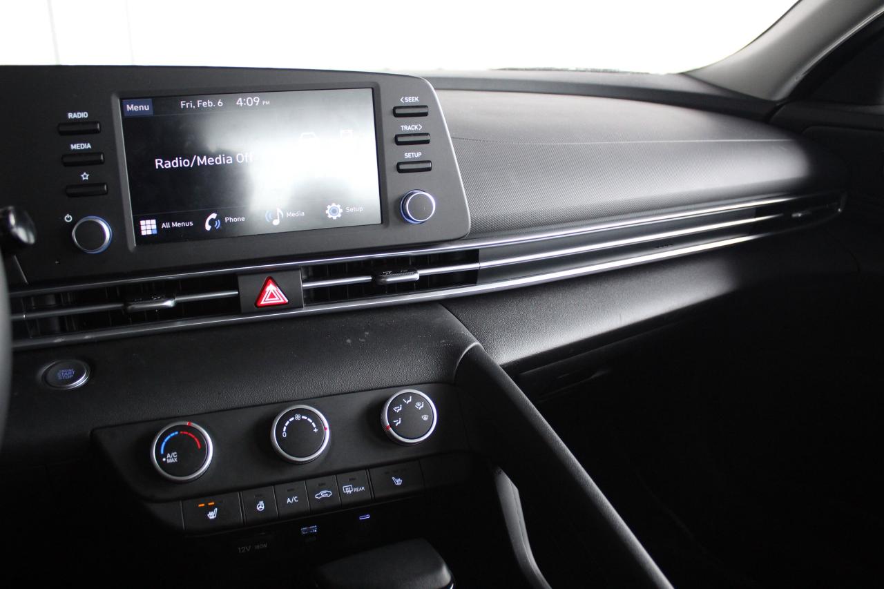 2025 Hyundai Elantra Preferred, 1-Owner, No Accidents Photo