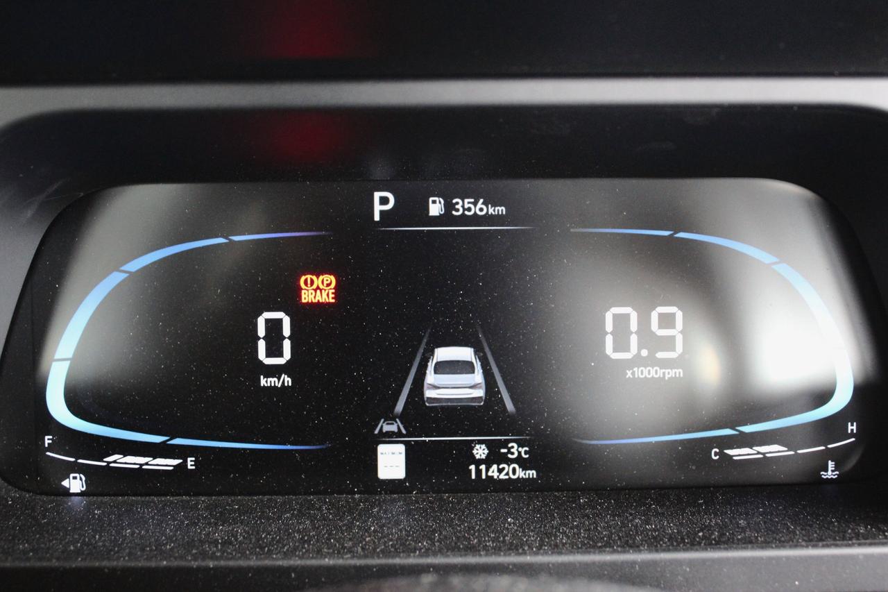 2025 Hyundai Elantra Preferred, 1-Owner, No Accidents Photo