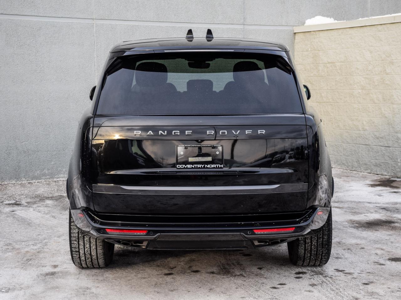 2024 Land Rover Range Rover P530 SE SWB Photo4