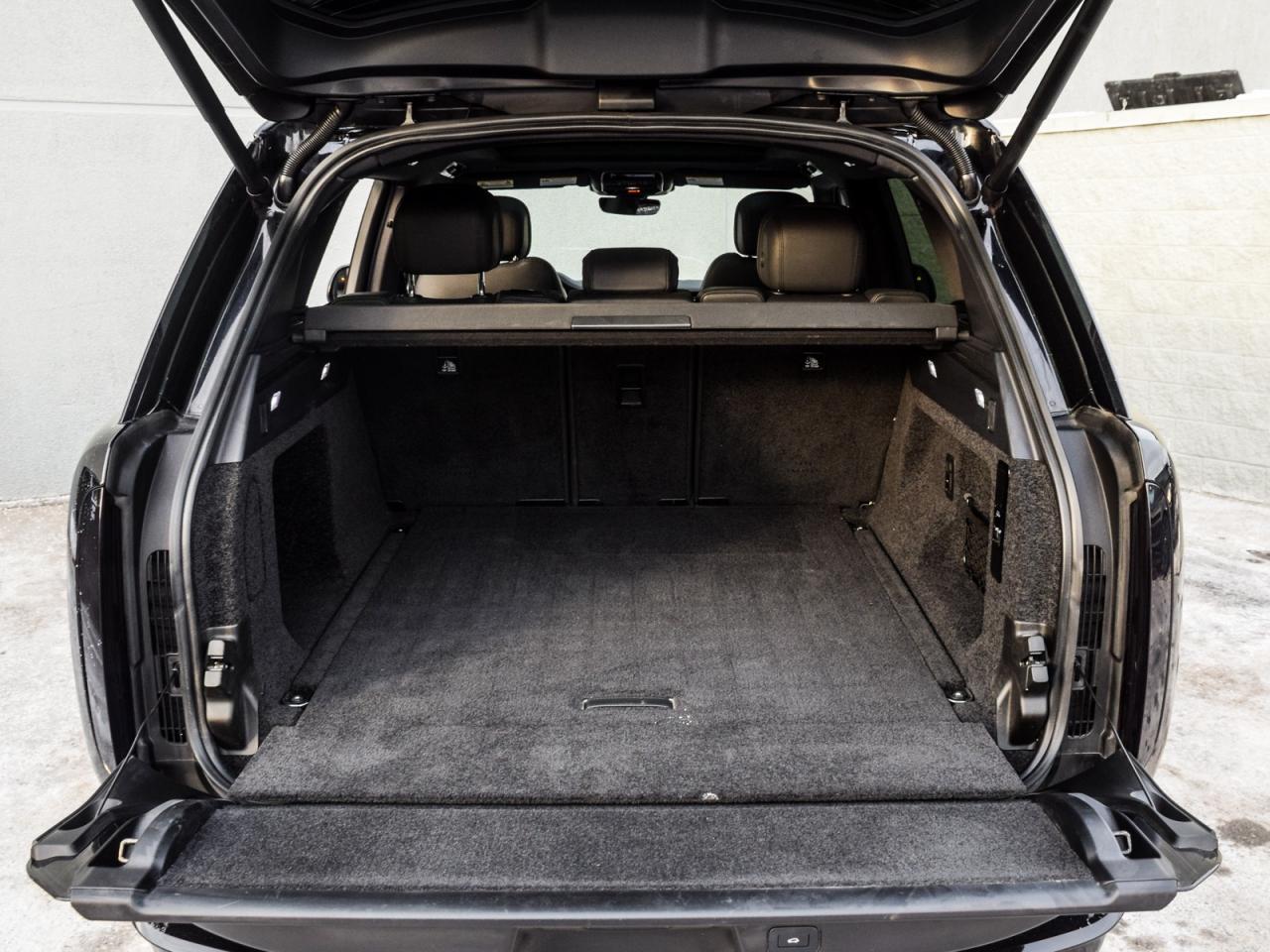 2024 Land Rover Range Rover P530 SE SWB Photo