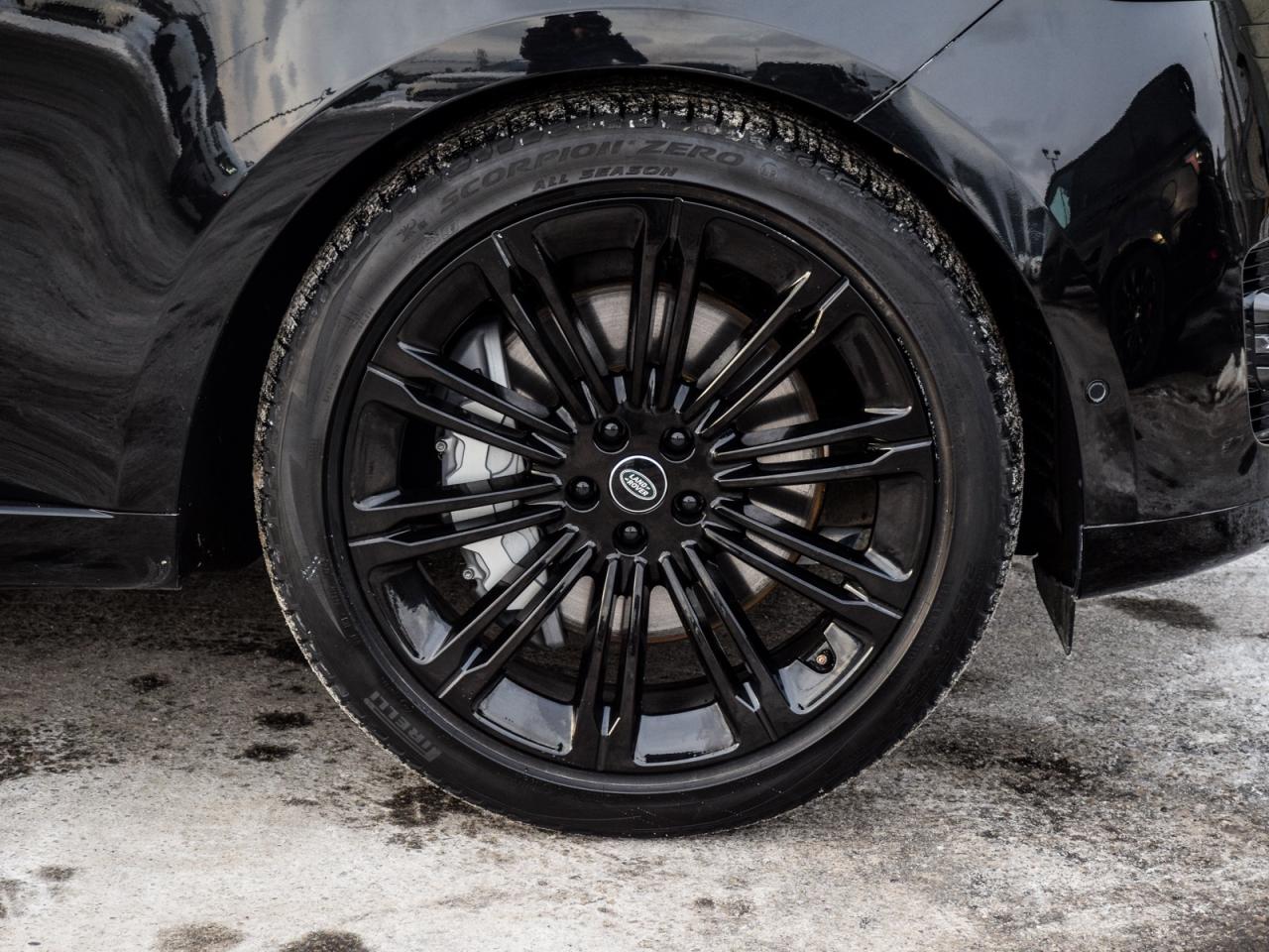 2024 Land Rover Range Rover P530 SE SWB Photo