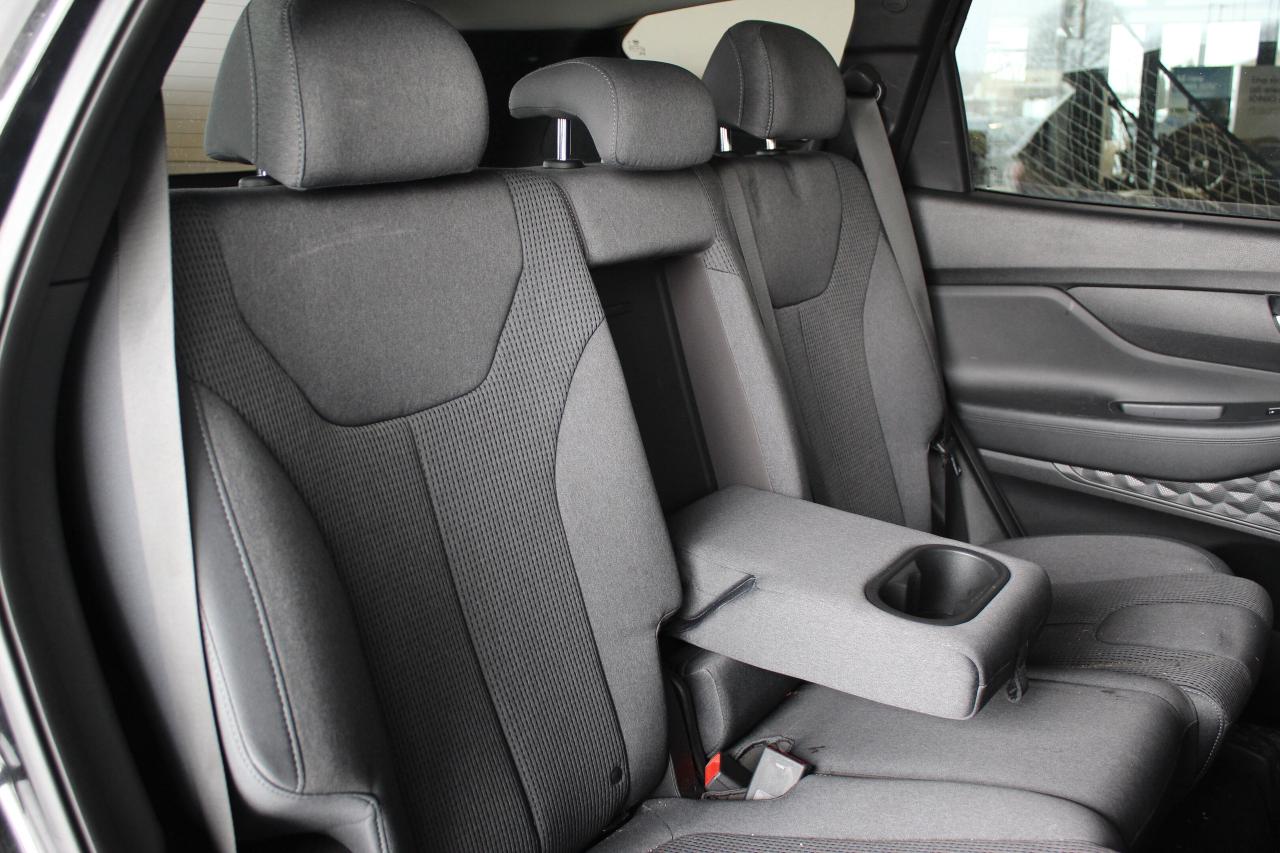 2021 Hyundai Santa Fe Essential/ Low Kilo, Fully Certified Photo