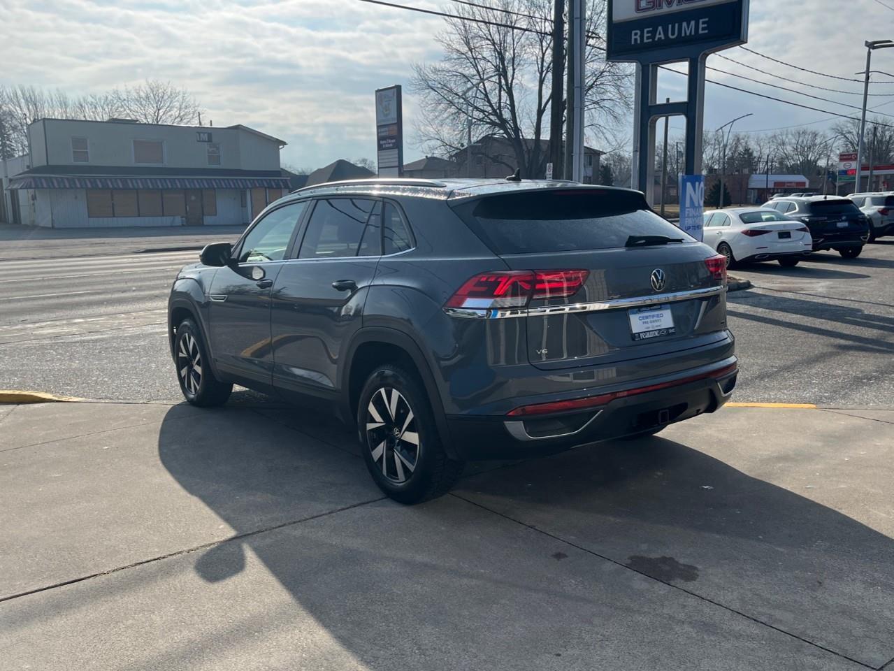 2022 Volkswagen Atlas Cross Sport COMFORTLINE LEATHER Photo