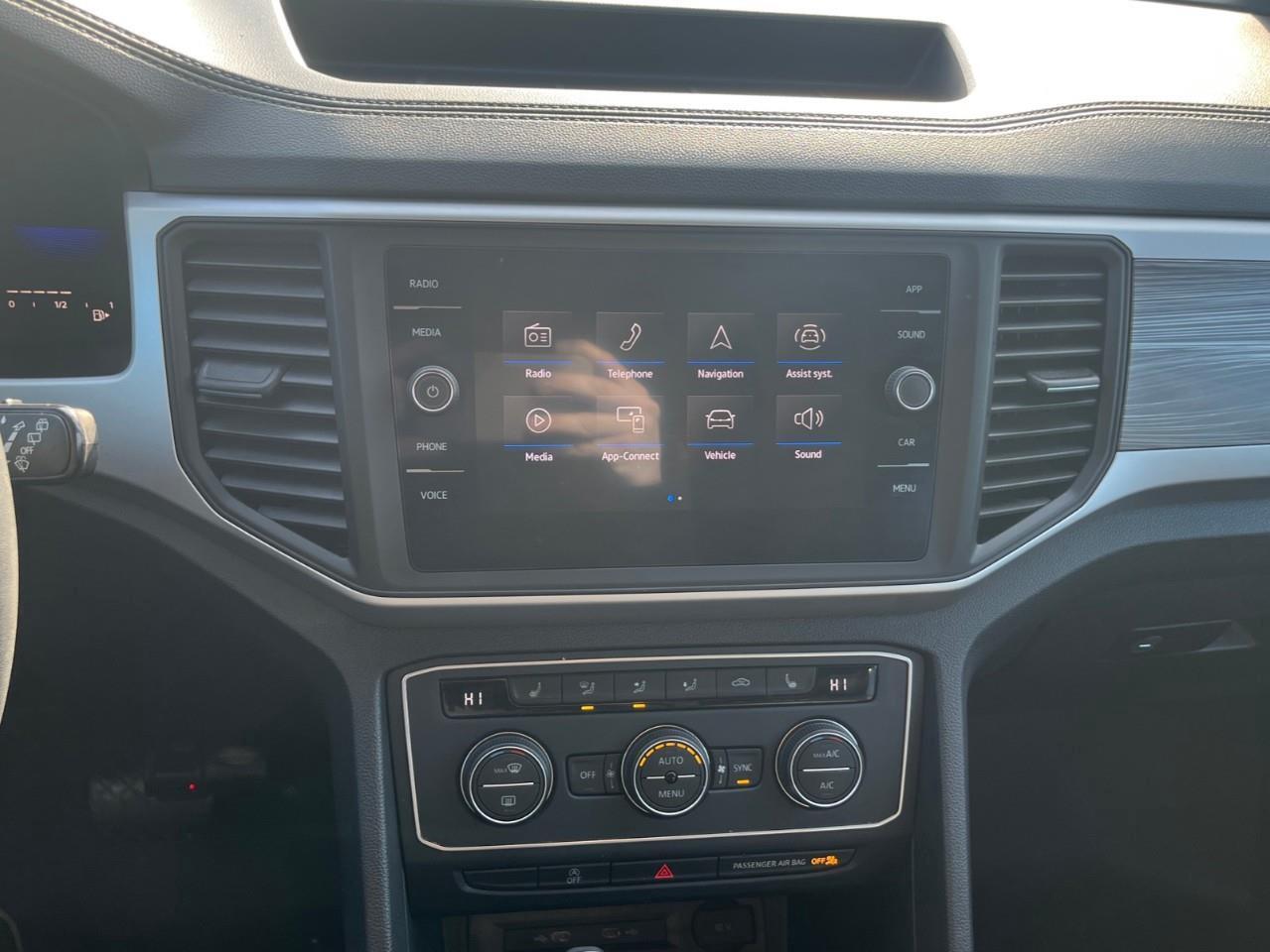 2022 Volkswagen Atlas Cross Sport COMFORTLINE LEATHER Photo