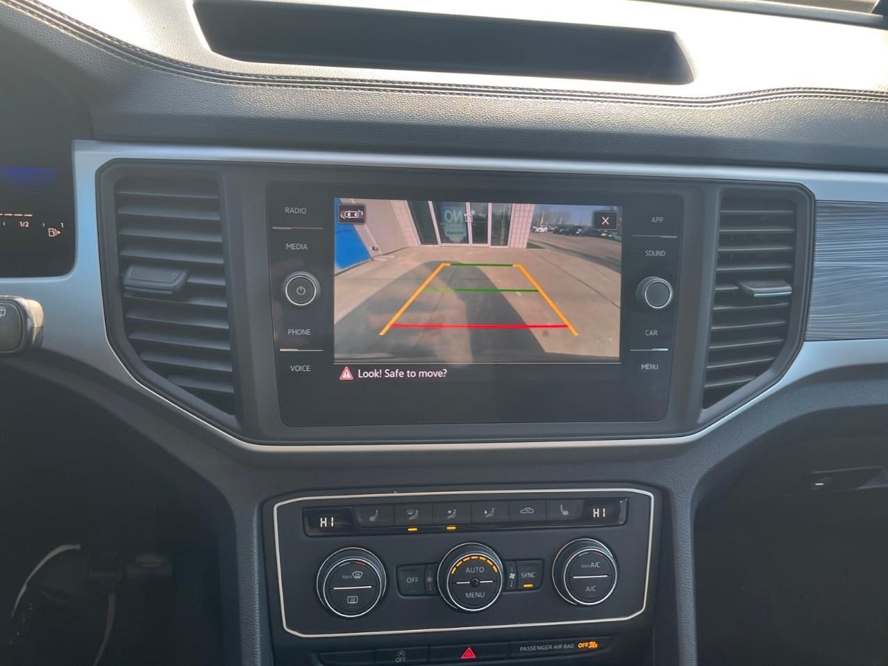 2022 Volkswagen Atlas Cross Sport COMFORTLINE LEATHER Photo