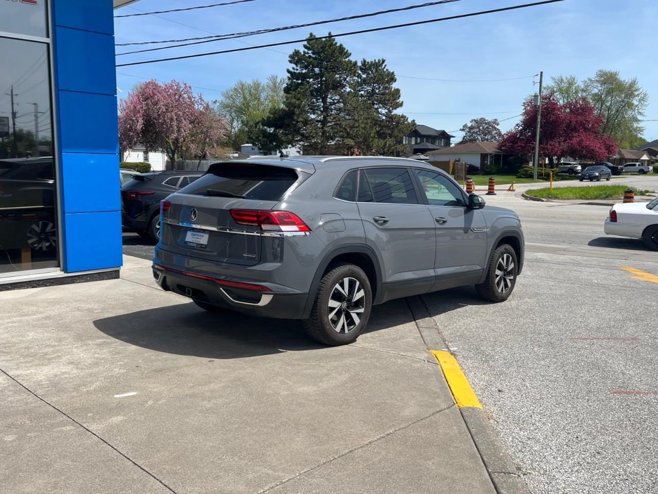 2022 Volkswagen Atlas Cross Sport COMFORTLINE LEATHER Photo4