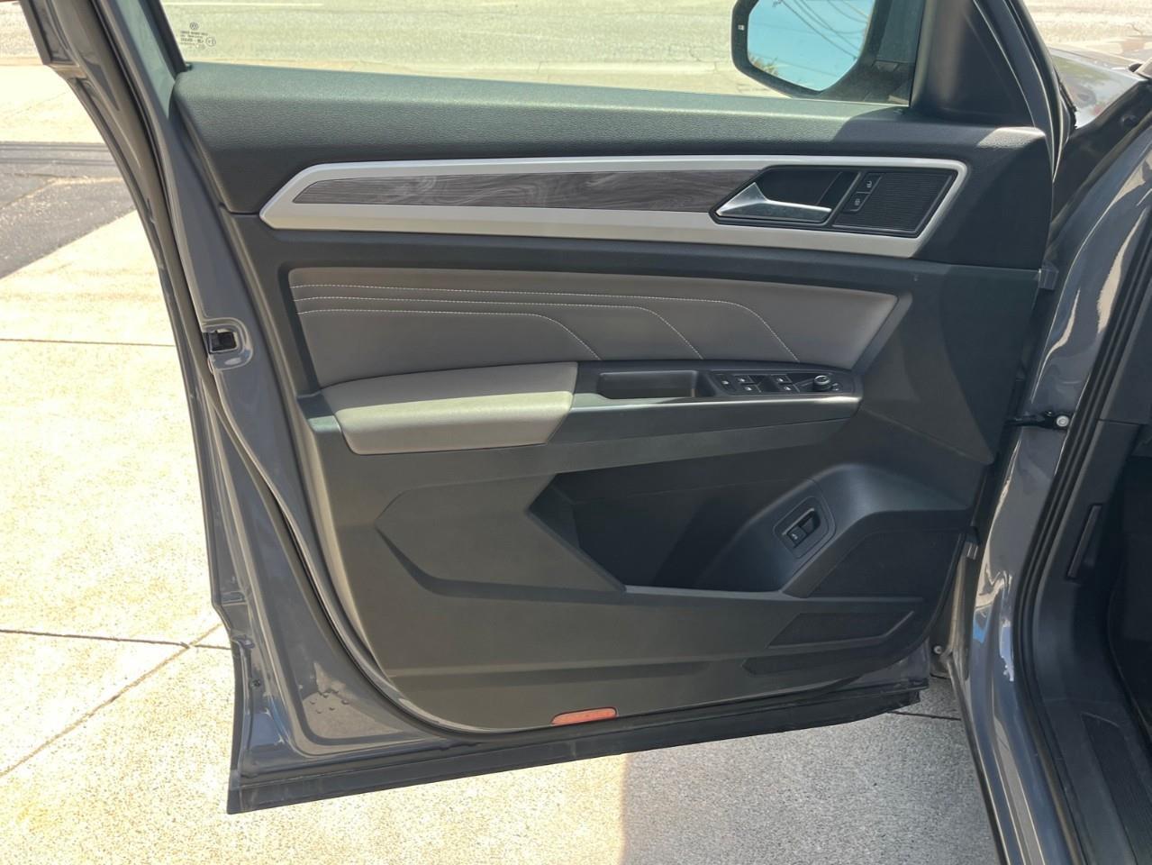2022 Volkswagen Atlas Cross Sport COMFORTLINE LEATHER Photo