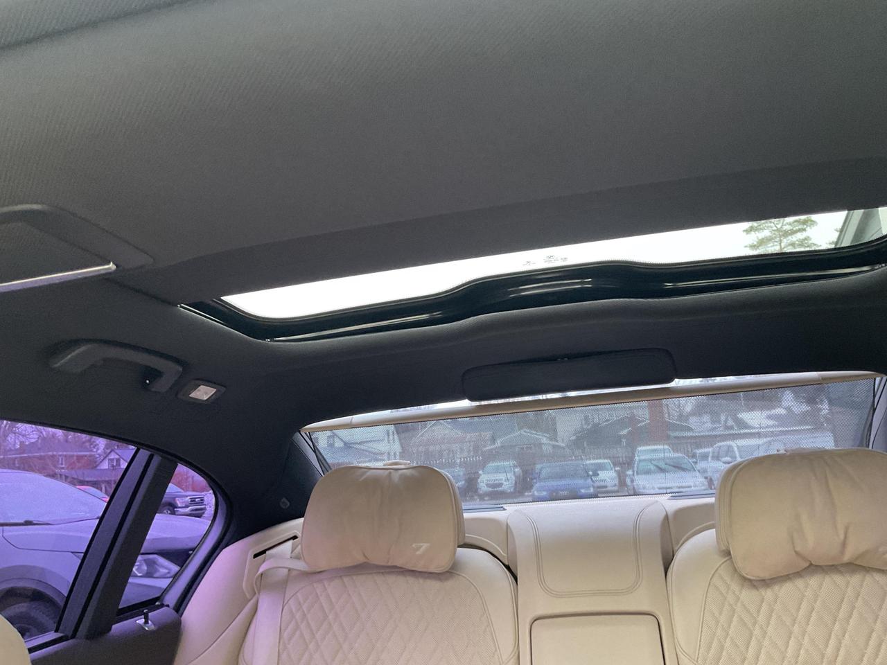 2016 BMW 750 Li xDrive 4dr All-Wheel Drive Sedan Photo