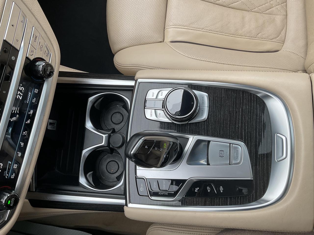 2016 BMW 750 Li xDrive 4dr All-Wheel Drive Sedan Photo