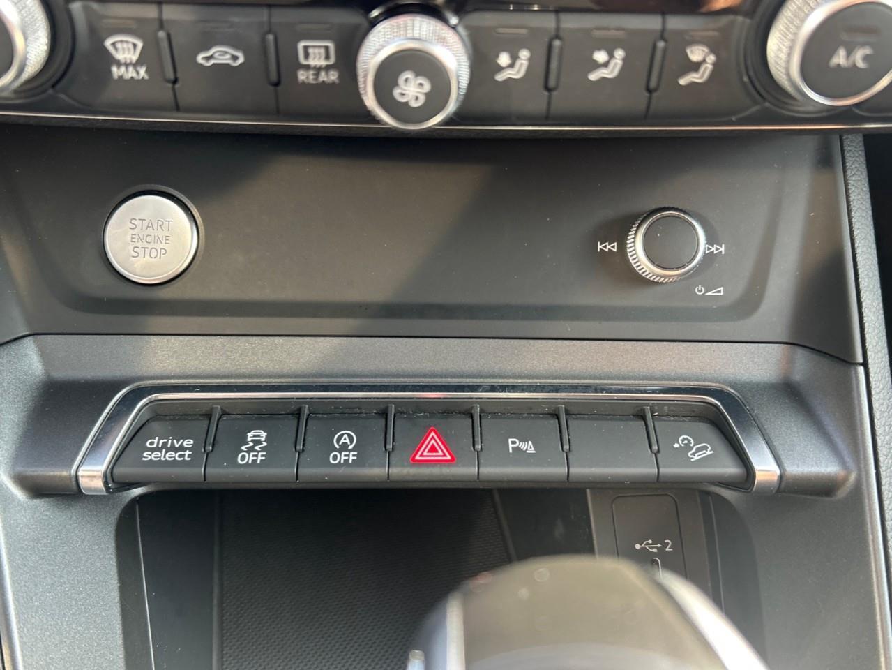 2020 Audi Q3 Quattro Photo