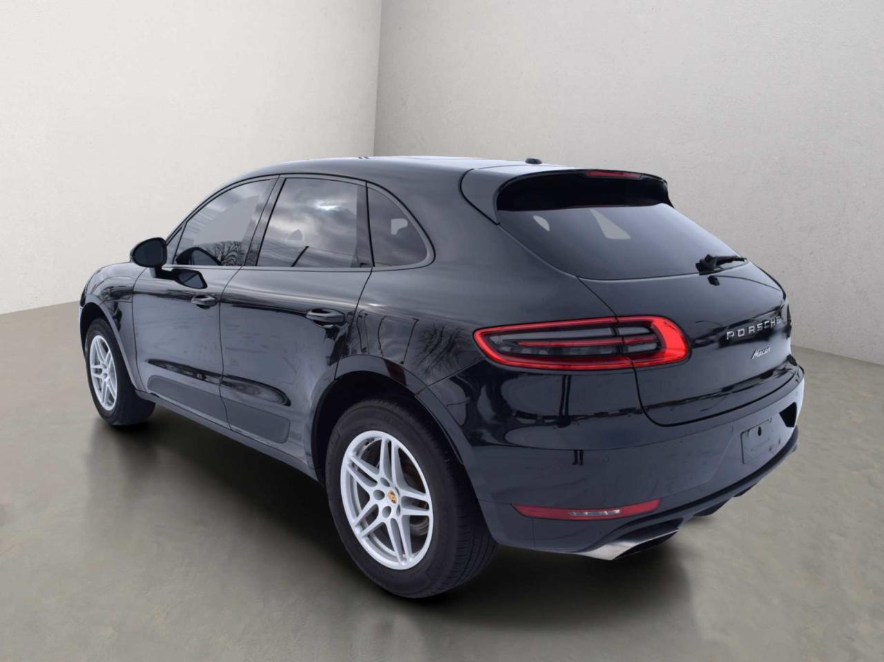 2018 Porsche Macan AWD Navi Panoramic Sunroof Photo