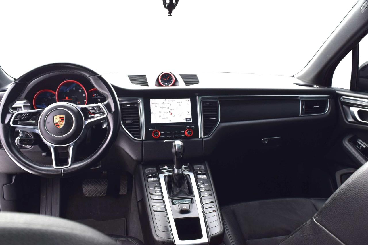2018 Porsche Macan AWD Navi Panoramic Sunroof Photo