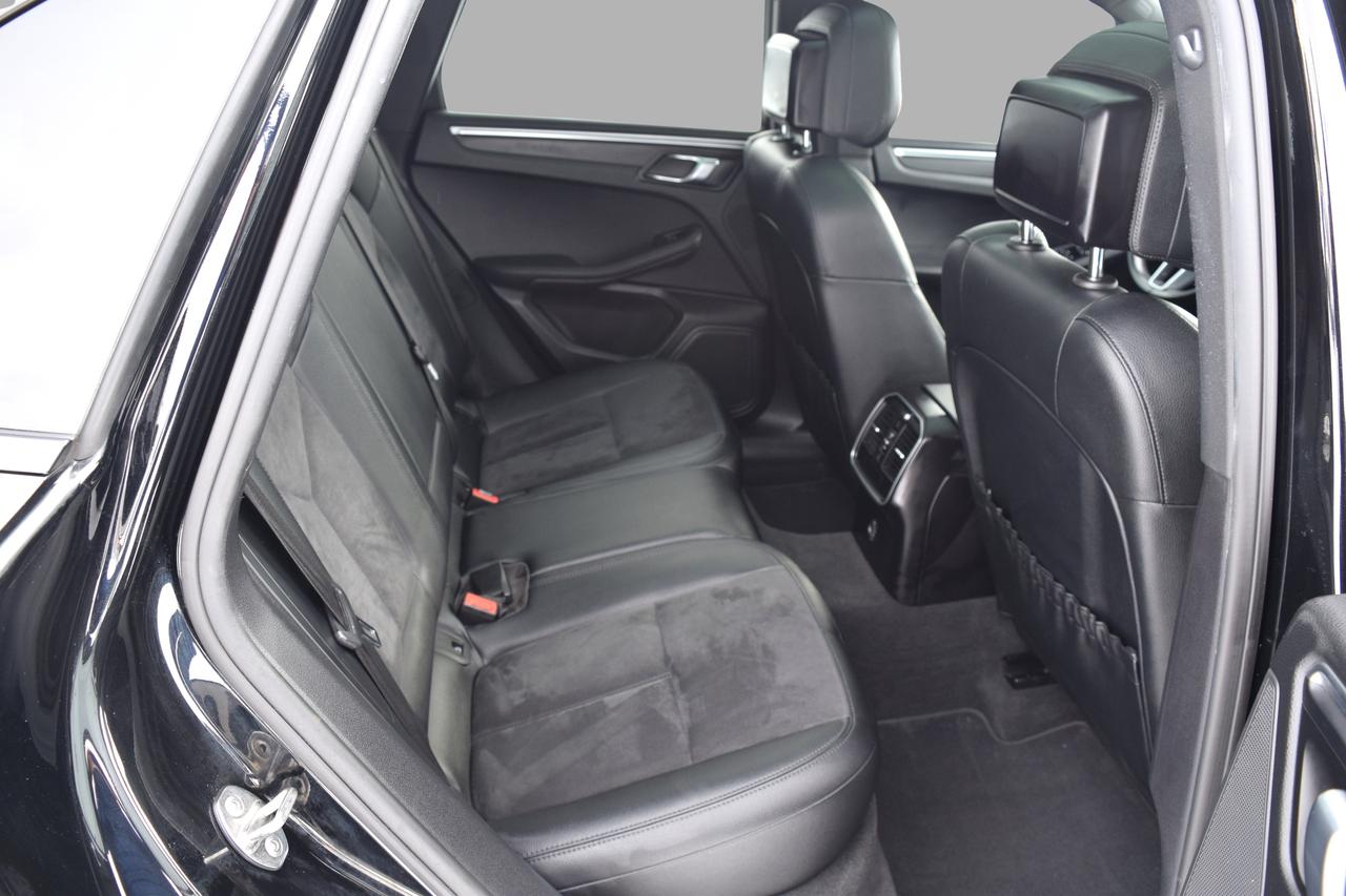 2018 Porsche Macan AWD Navi Panoramic Sunroof Photo