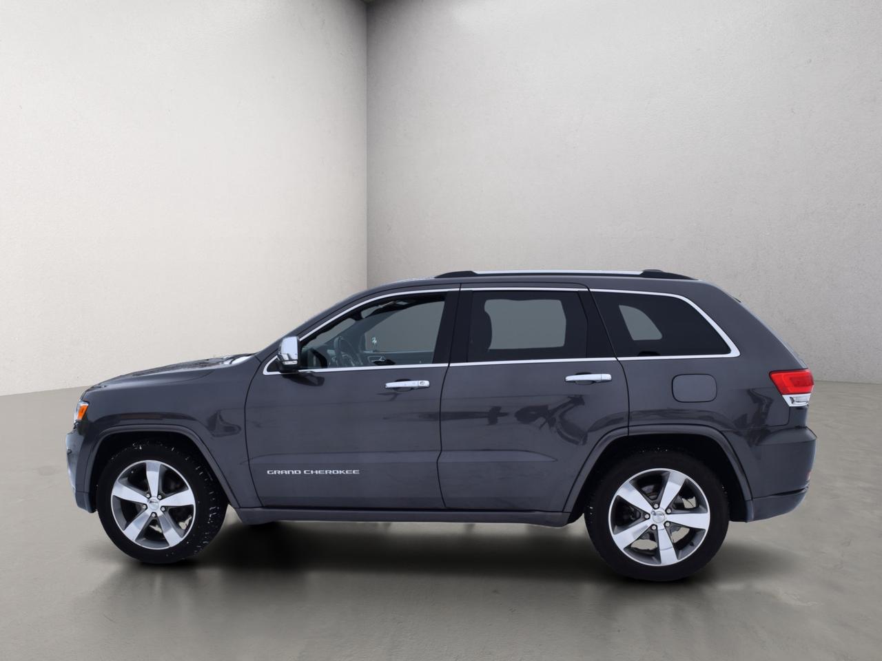 2015 Jeep Grand Cherokee Overland Photo