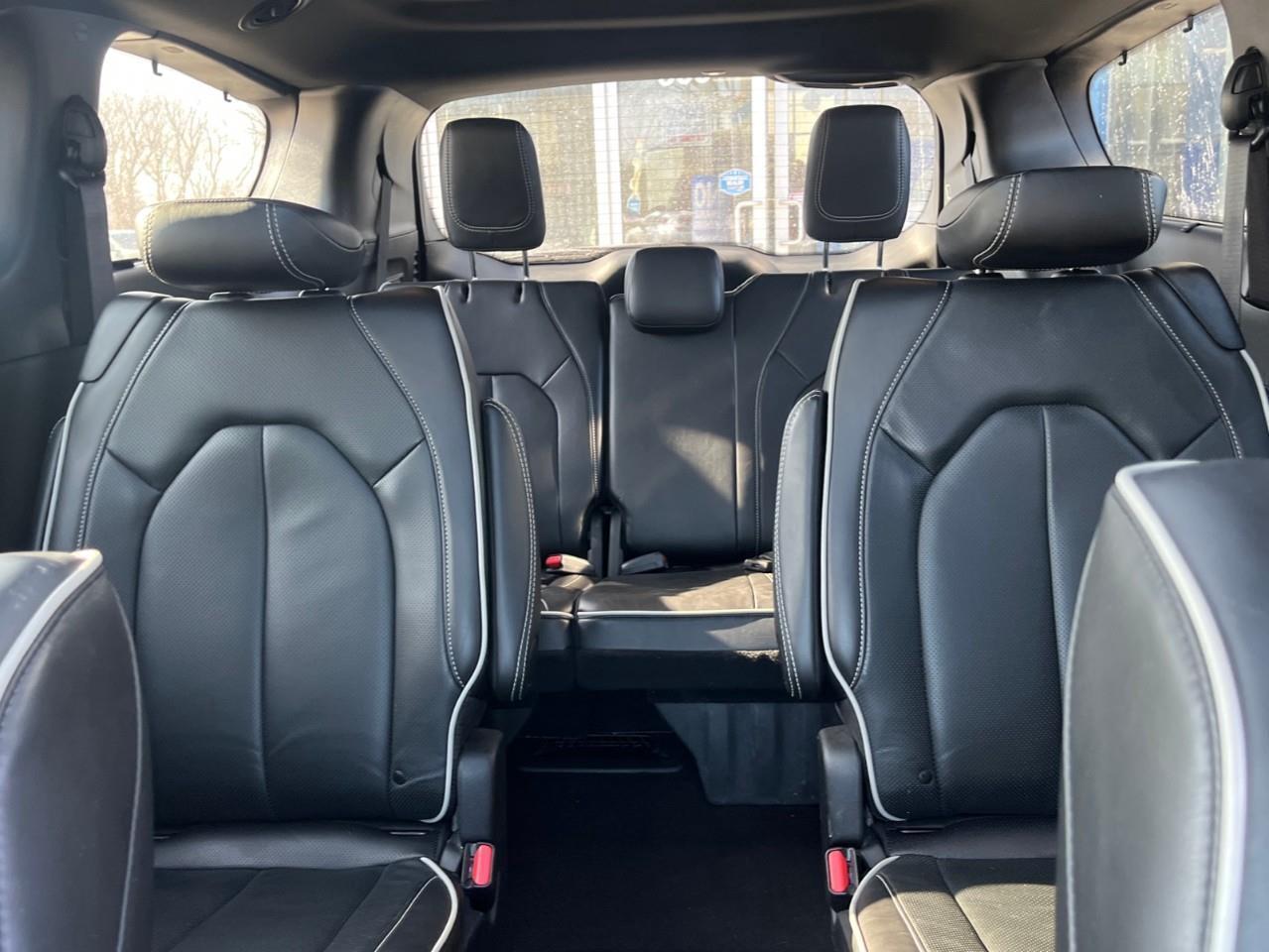 2024 Chrysler Pacifica LIMITED S PKG ALL THE TOYS Photo