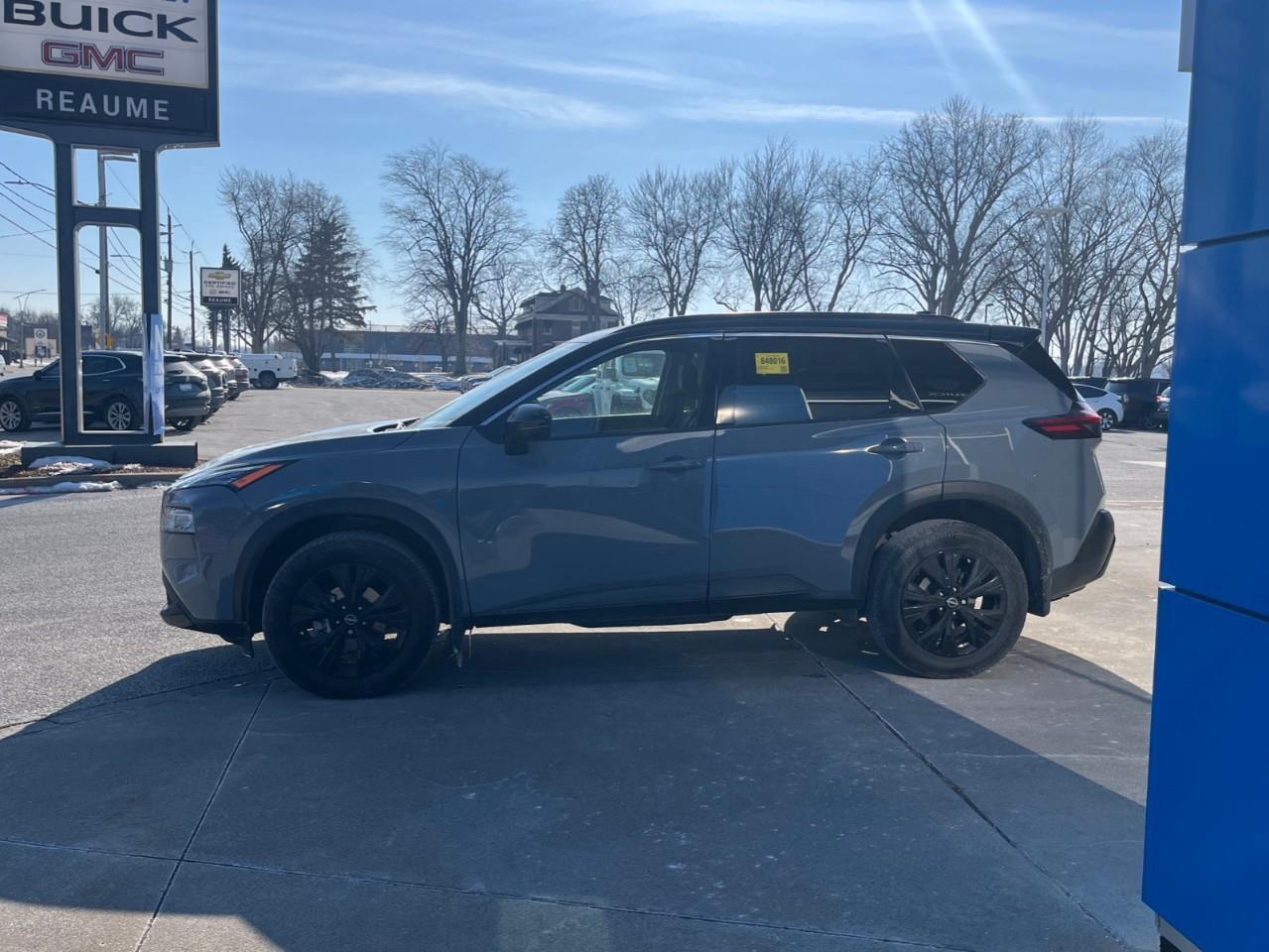 2023 Nissan Rogue SV MIDNIGHT PKG LEAHTER AND SUNROOF Photo