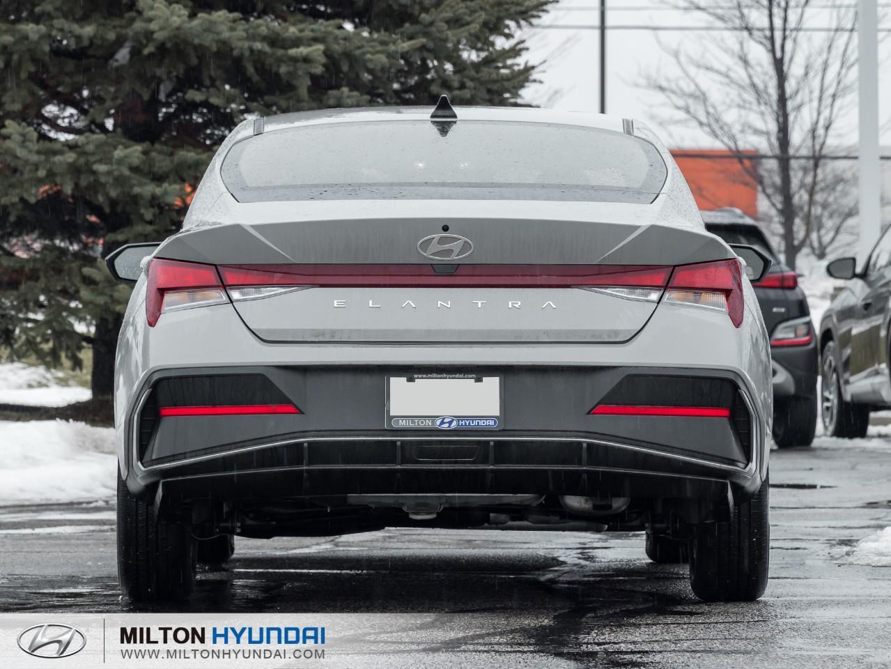 2025 Hyundai Elantra ESSENTIAL 4DR SEDAN Photo