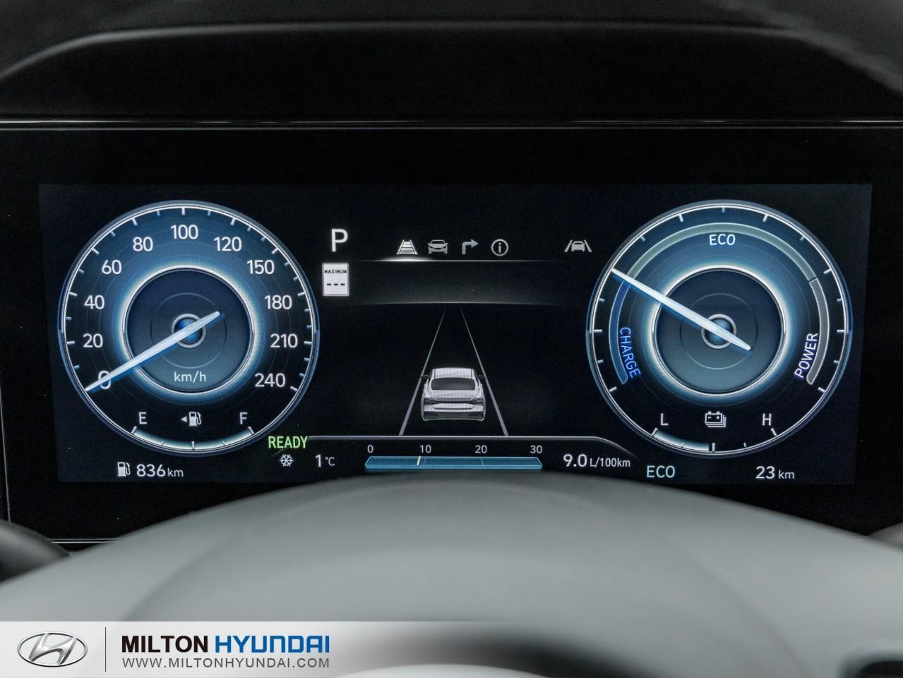 2026 Hyundai Elantra HEV Luxury 4dr Sedan Photo