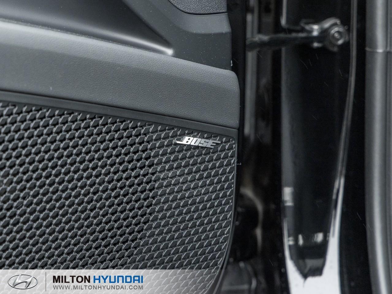 2026 Hyundai Elantra HEV Luxury 4dr Sedan Photo