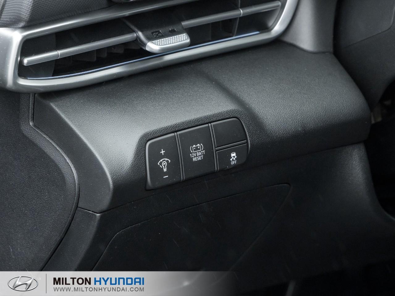 2026 Hyundai Elantra HEV Luxury 4dr Sedan Photo