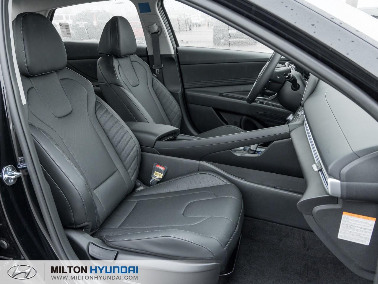 2026 Hyundai Elantra HEV Luxury 4dr Sedan Photo