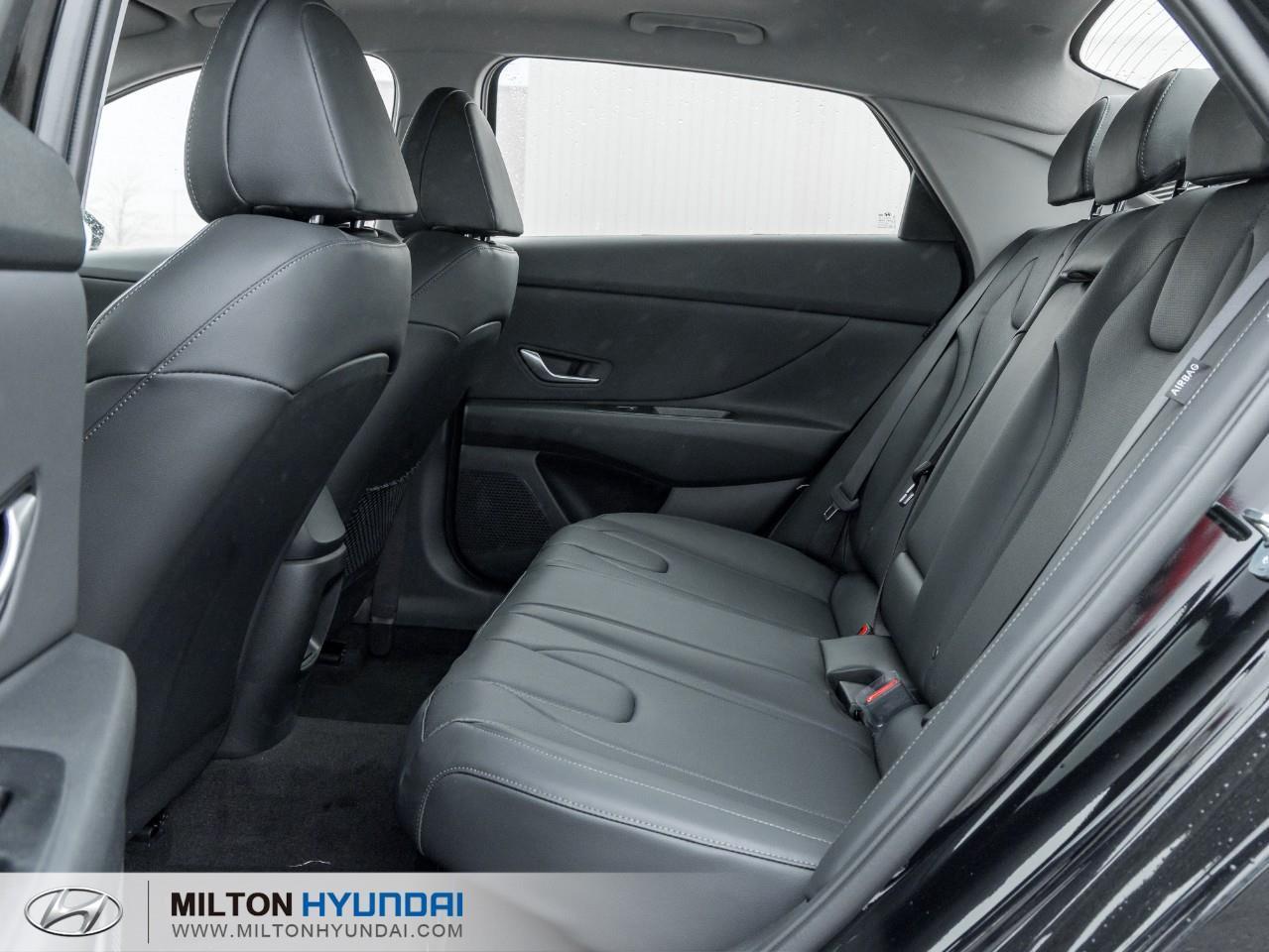 2026 Hyundai Elantra HEV Luxury 4dr Sedan Photo