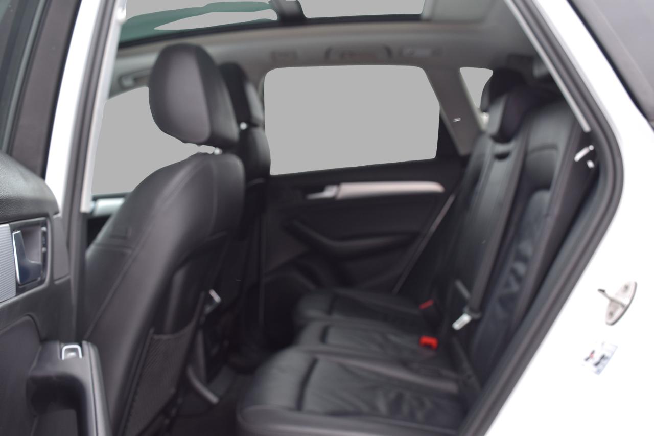2016 Audi Q5 AWD Progressiv Panoramic Sunroof Photo