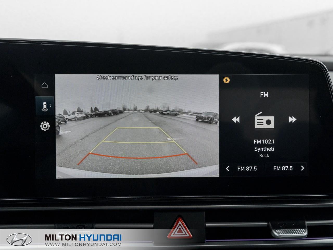 2026 Hyundai Elantra HEV Luxury 4dr Sedan Photo