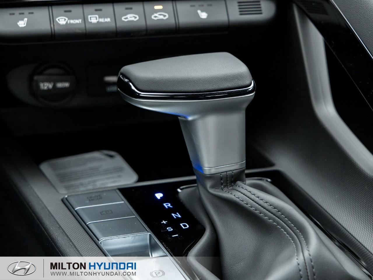 2026 Hyundai Elantra HEV Luxury 4dr Sedan Photo