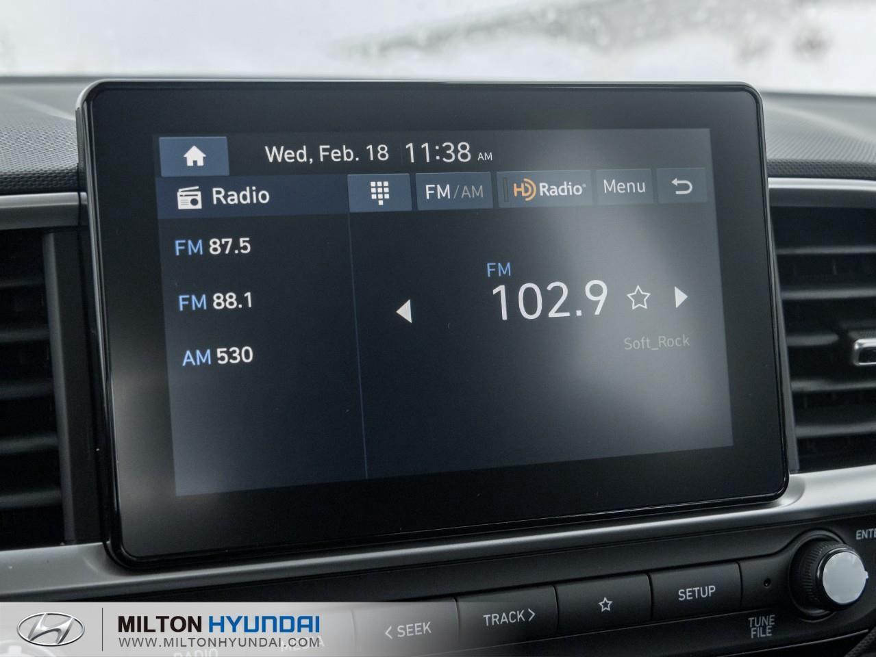 2026 Hyundai Venue Essential w/Two-Tone 4dr Front-Wheel Drive Photo