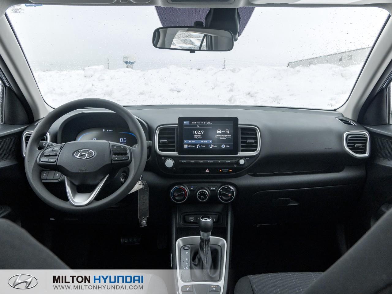 2026 Hyundai Venue Essential w/Two-Tone 4dr Front-Wheel Drive Photo