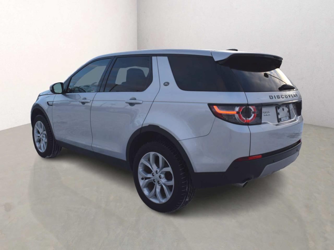 2016 Land Rover Discovery Sport 7 Passengers HSE Navigation Panoramic Roof Photo