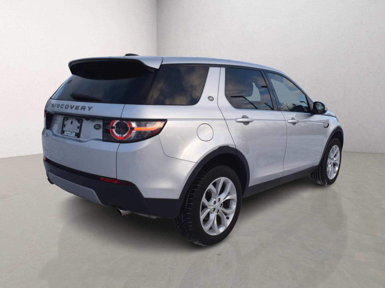 2016 Land Rover Discovery Sport 7 Passengers HSE Navigation Panoramic Roof Photo