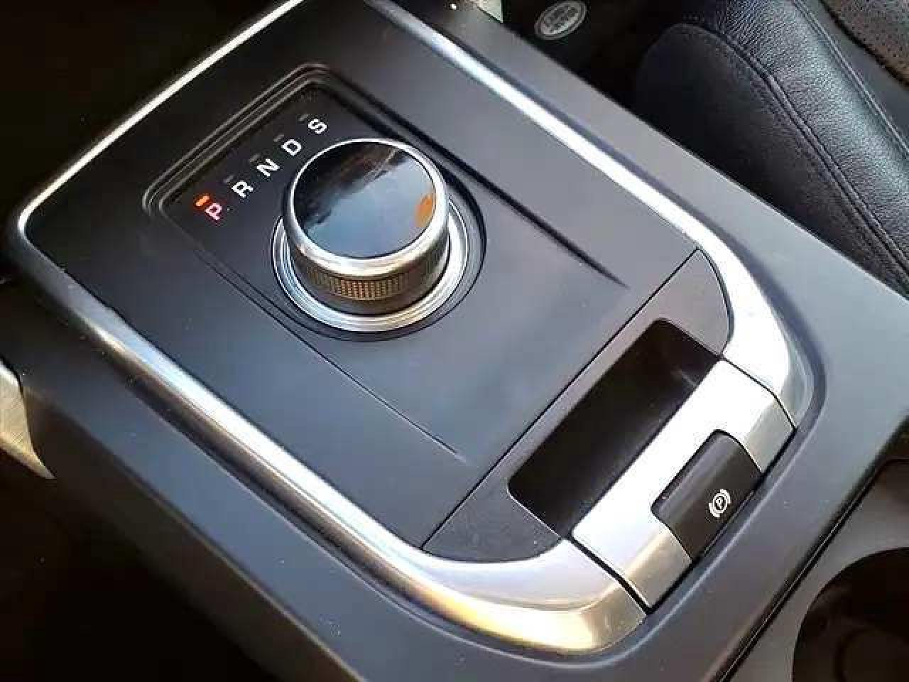 2016 Land Rover Discovery Sport 7 Passengers HSE Navigation Panoramic Roof Photo