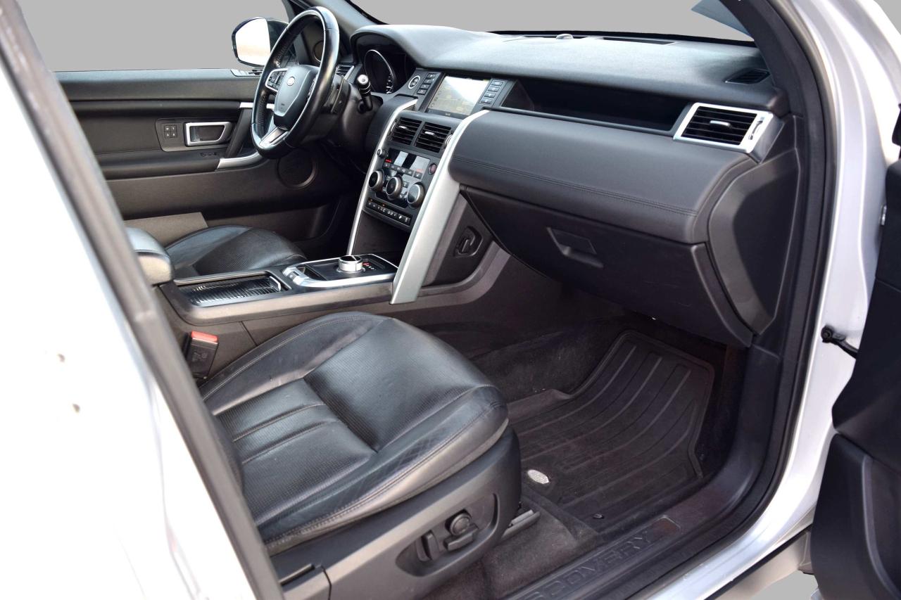 2016 Land Rover Discovery Sport 7 Passengers HSE Navigation Panoramic Roof Photo