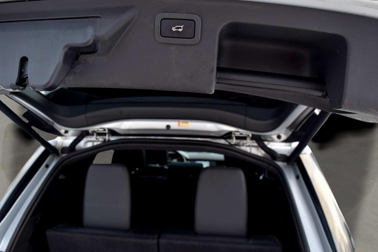 2016 Land Rover Discovery Sport 7 Passengers HSE Navigation Panoramic Roof Photo