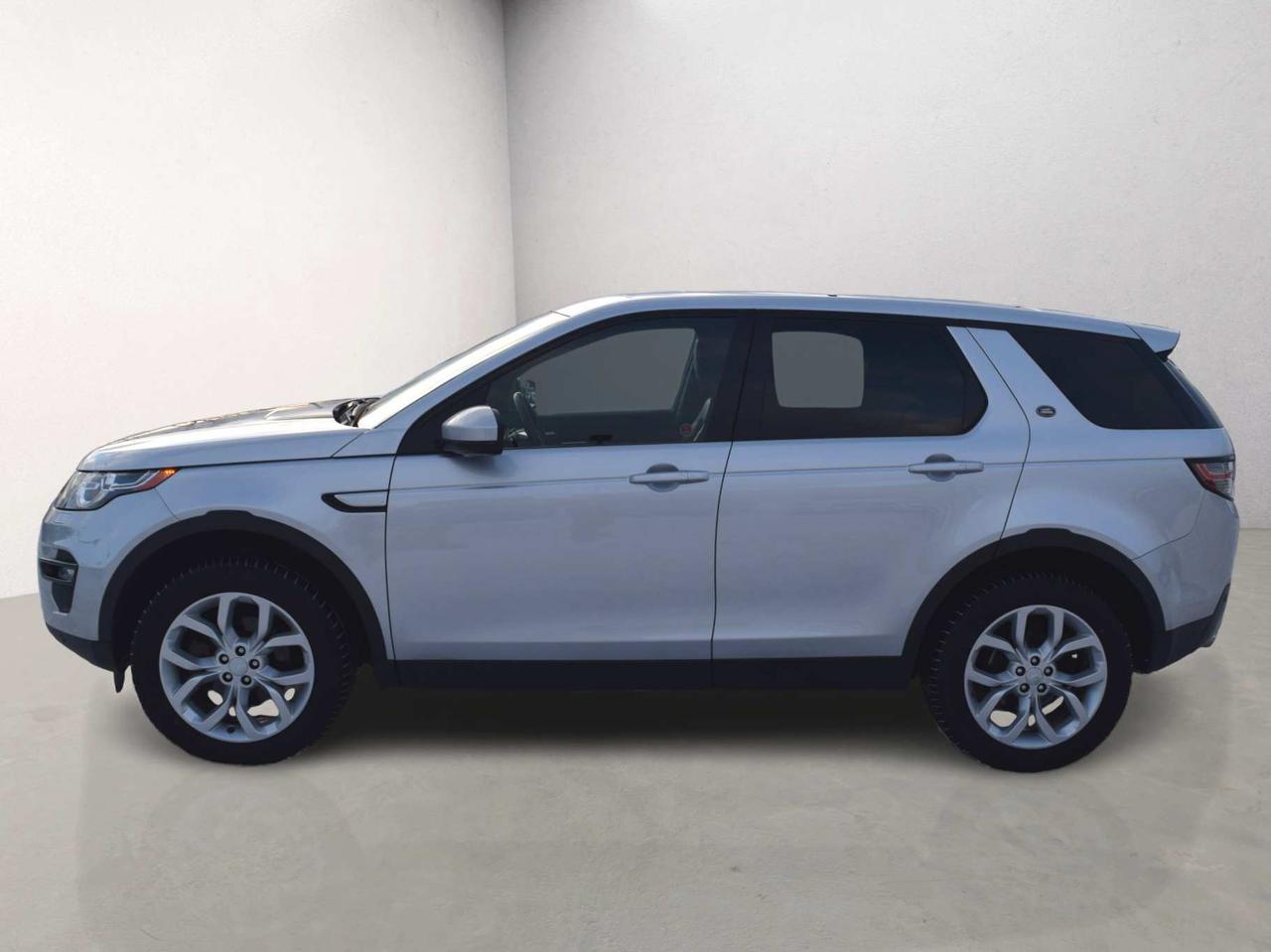 2016 Land Rover Discovery Sport 7 Passengers HSE Navigation Panoramic Roof Photo4