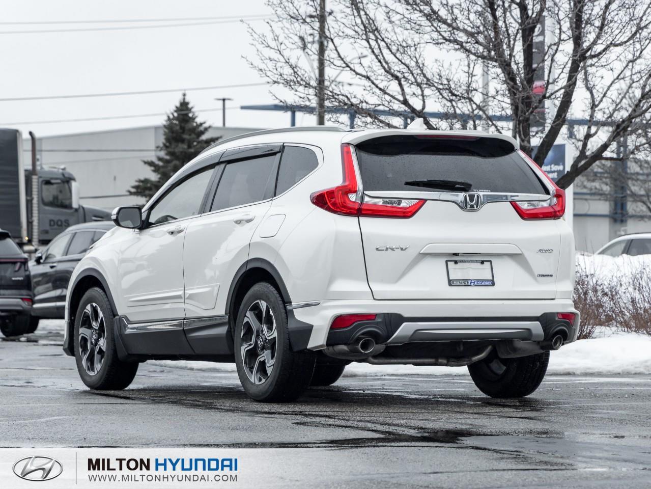 2018 Honda CR-V Touring 4dr All-wheel Drive Photo