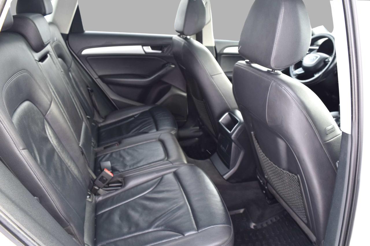 2017 Audi Q5 Komfort AWD Panoramic Sunroof Photo