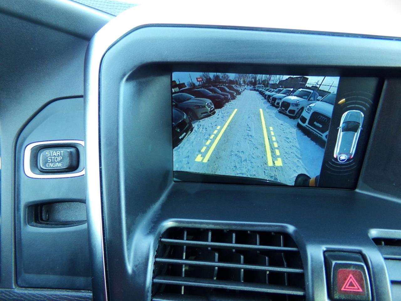 2016 Volvo XC60 T5 SE Premier AWD Navi Panoramic Sunroof Photo