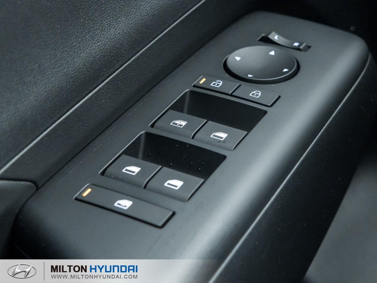 2026 Hyundai KONA 2.0L Essential 4dr All-Wheel Drive Photo