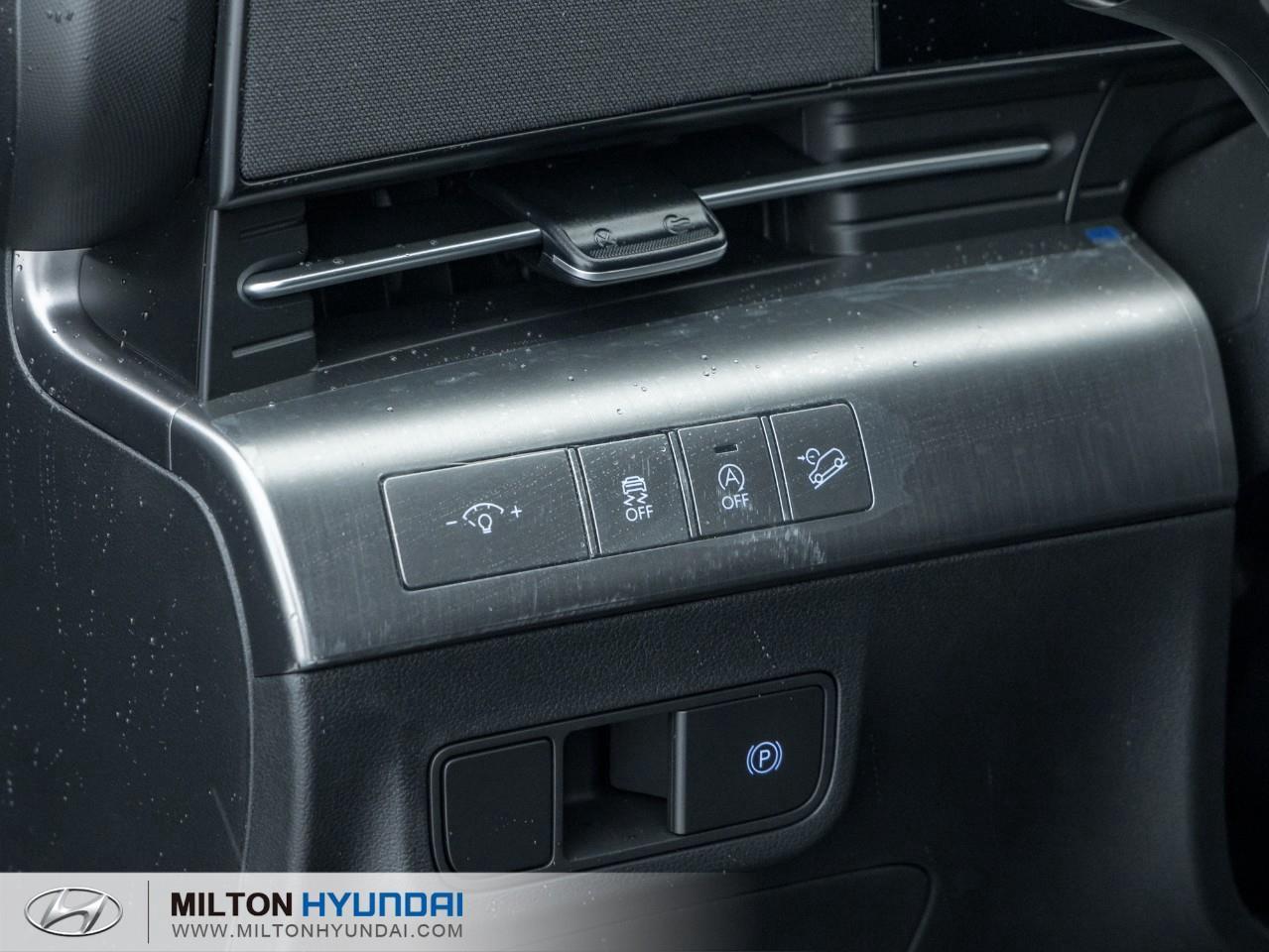 2026 Hyundai KONA 2.0L Essential 4dr All-Wheel Drive Photo