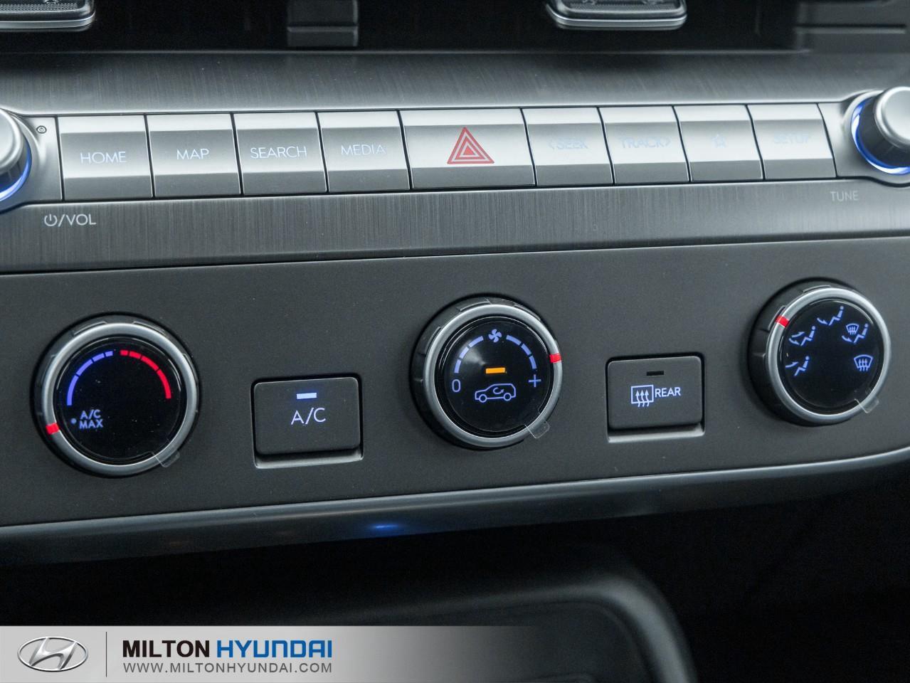 2026 Hyundai KONA 2.0L Essential 4dr All-Wheel Drive Photo