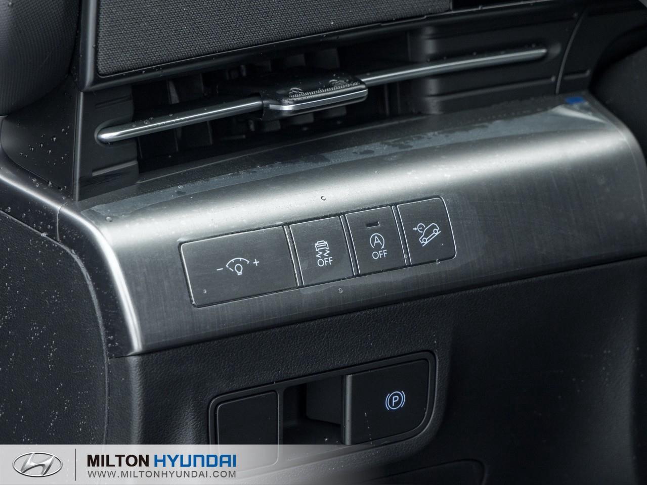 2026 Hyundai KONA 2.0L Essential 4dr All-Wheel Drive Photo