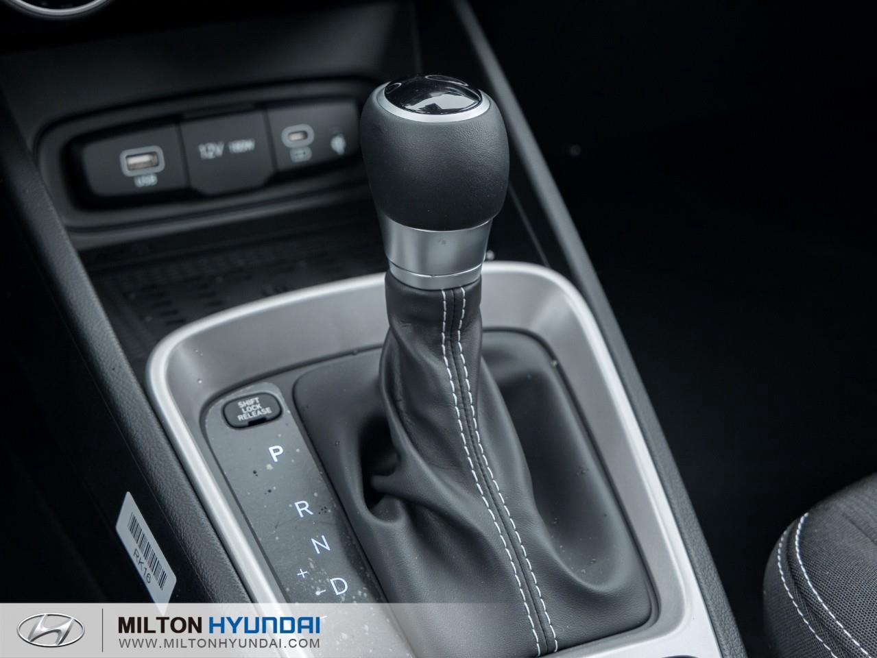 2026 Hyundai Venue Preferred w/Two-Tone 4dr Front-Wheel Drive Photo